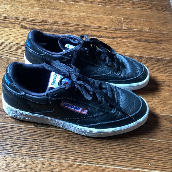 Reebok Classic Black Leather Sneakers - Picture 4 of 6